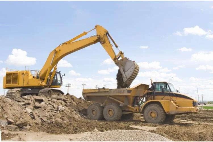 Why Do Construction Sites Use 24/7 Emergency Dumpsters?